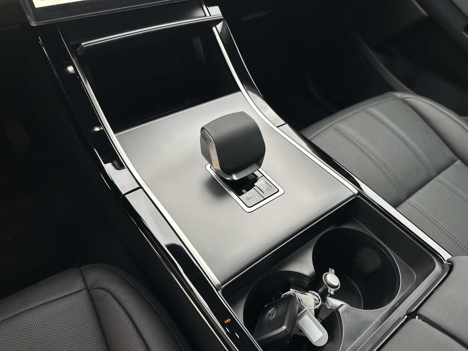 New 2026 Land Rover Range Rover Evoque S image 15