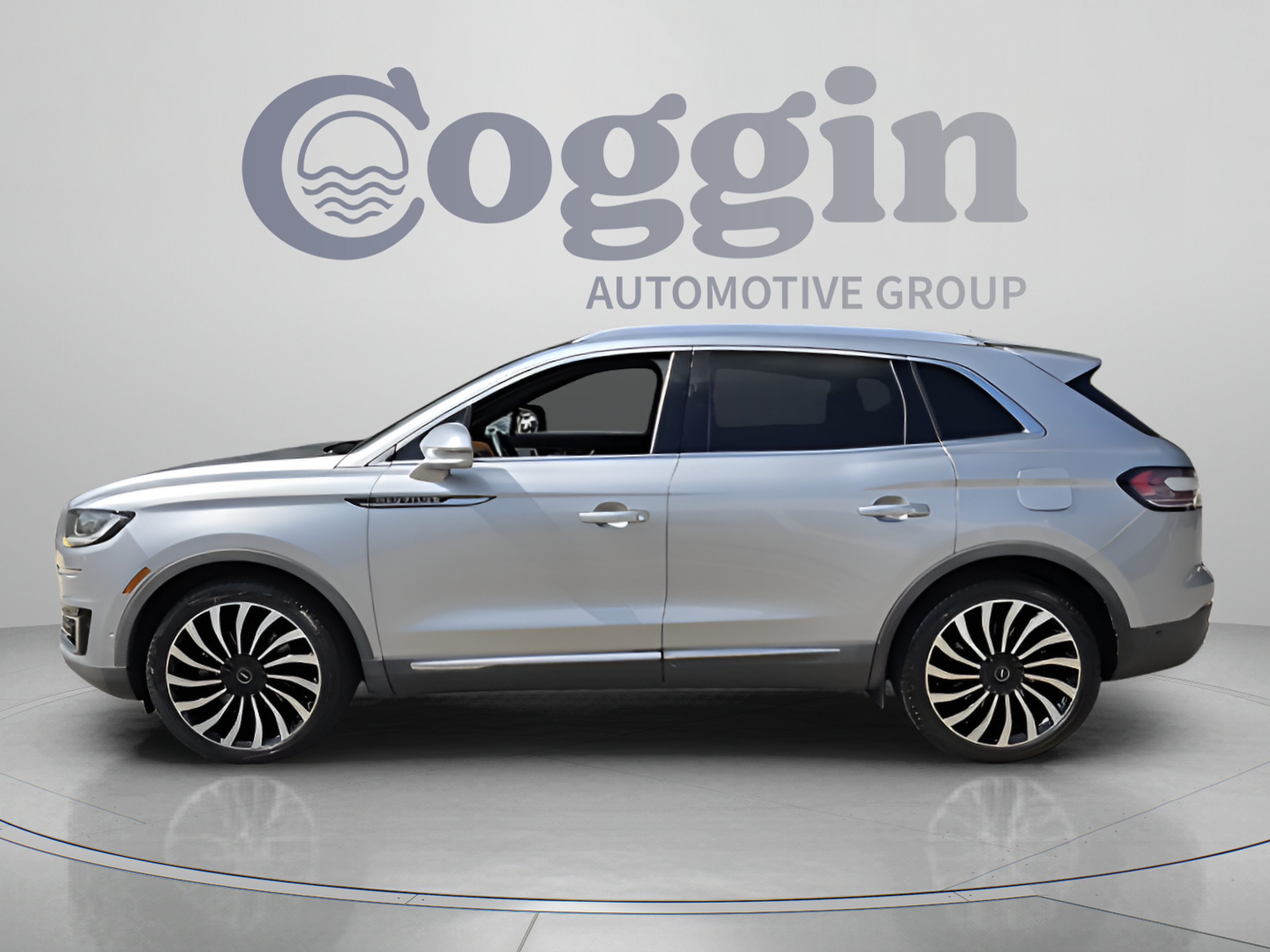 Used 2020 Lincoln Nautilus Black Label w/ Class II Trailer Tow Package AWD/4WD image 2
