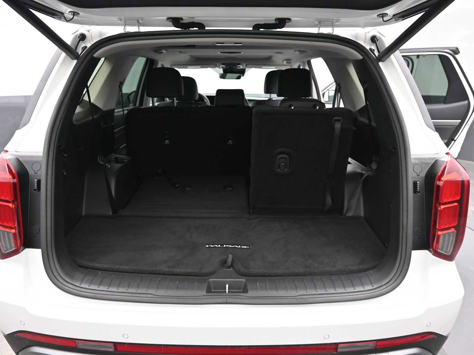 Used 2025 Hyundai Palisade SEL image 13