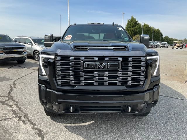 Used 2024 GMC Sierra 2500 Denali Ultimate w/ Max Trailering Package image 2