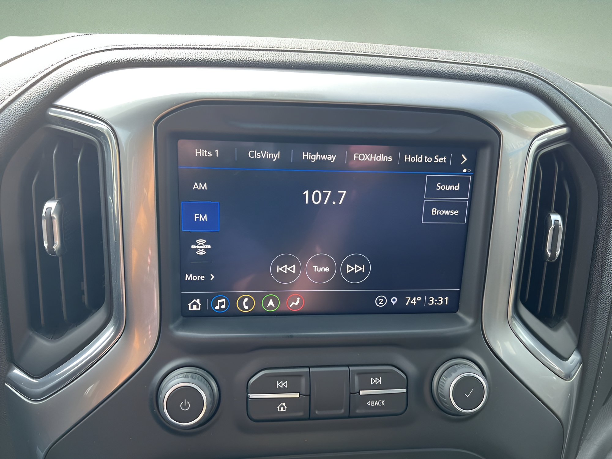 Certified 2022 Chevrolet Silverado 1500 LTZ AWD/4WD image 13