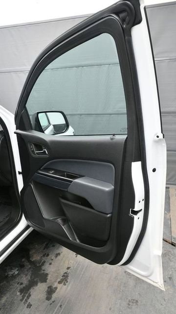 Used 2022 Chevrolet Colorado Z71 w/ Safety Package image 20