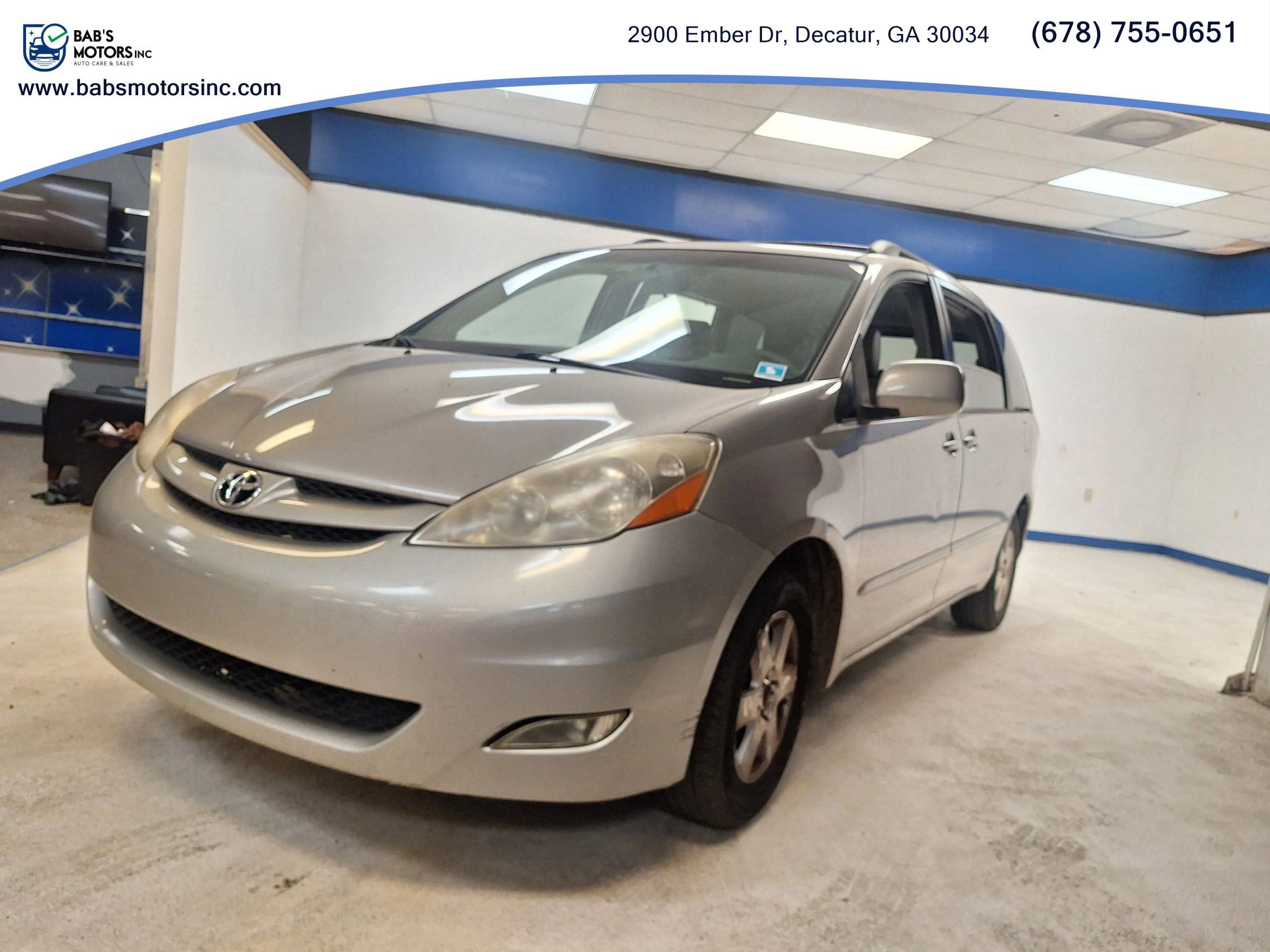 Used 2009 Toyota Sienna XLE image 9