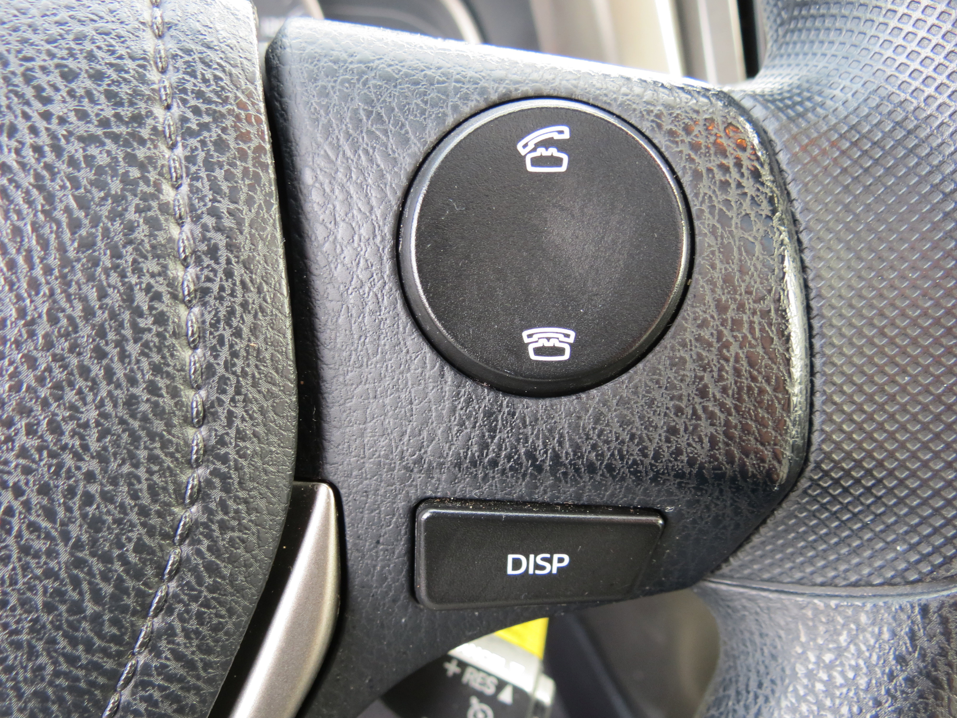 Used 2013 Toyota RAV4 XLE FWD image 14