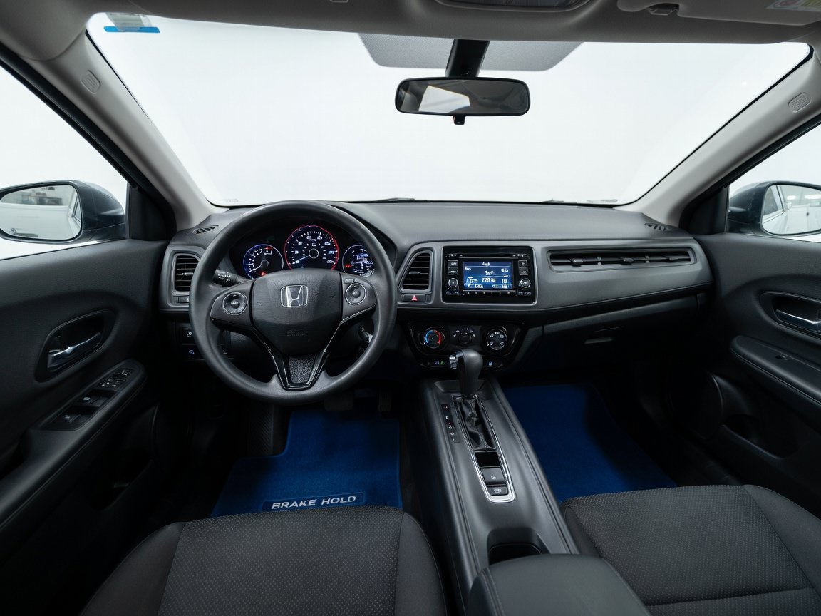 Used 2021 Honda HR-V LX image 15