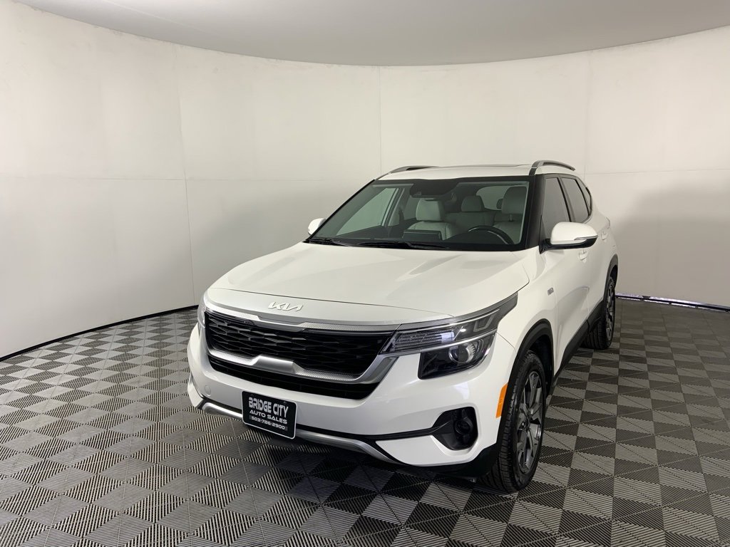 Used 2023 Kia Seltos EX image 5