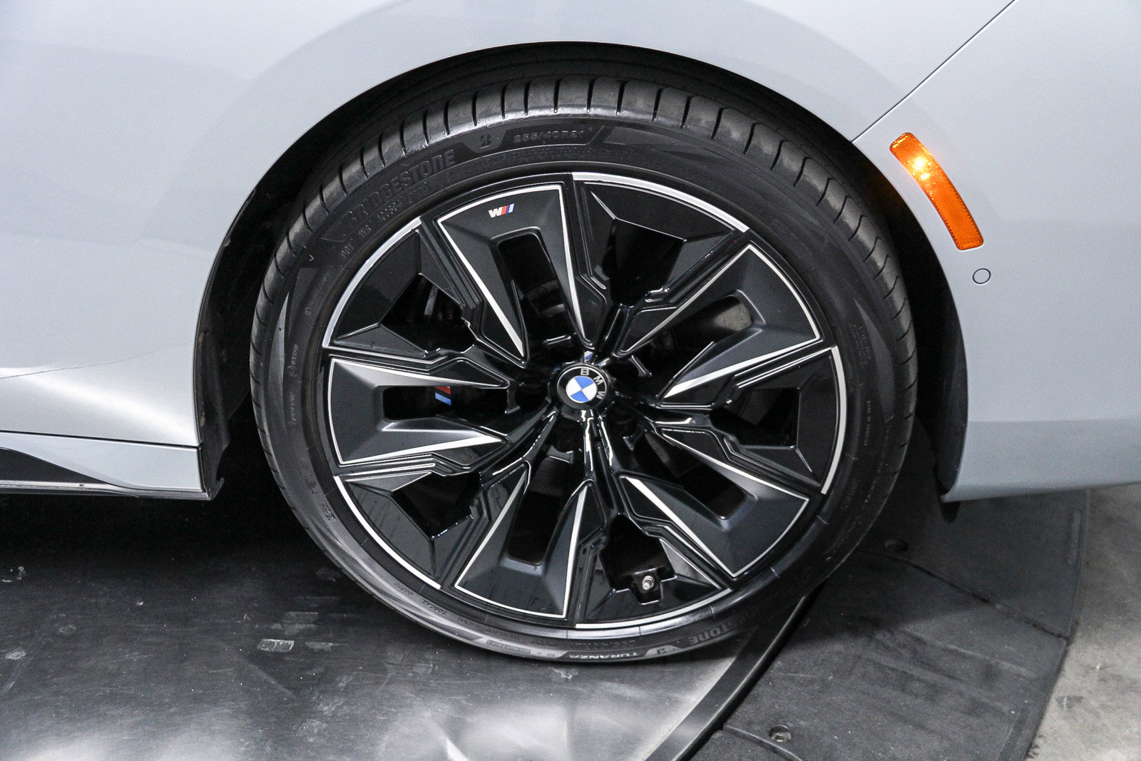 Certified 2023 BMW 740i w/ Parking Assistance Package image 9