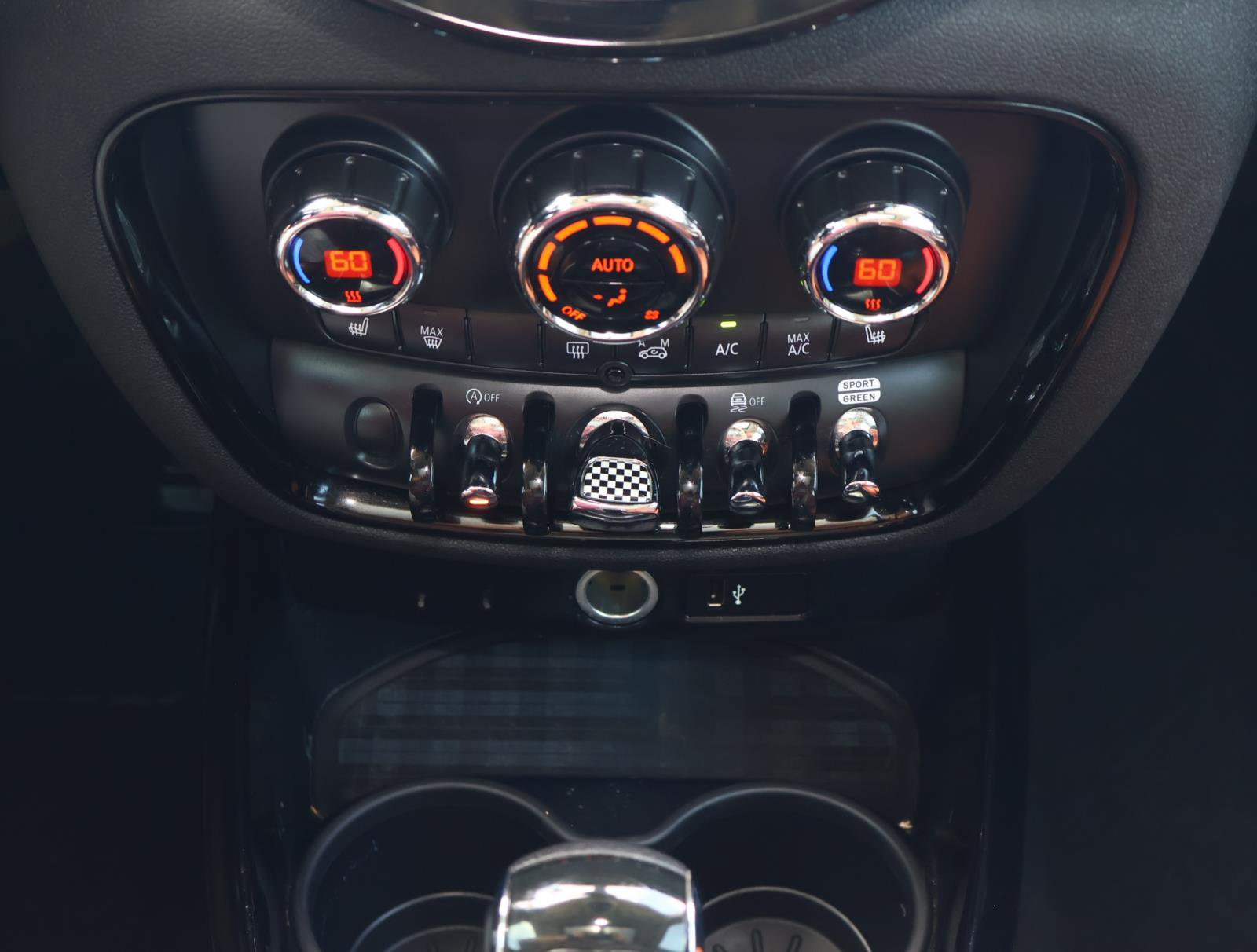 Used 2021 MINI Cooper Clubman S image 26