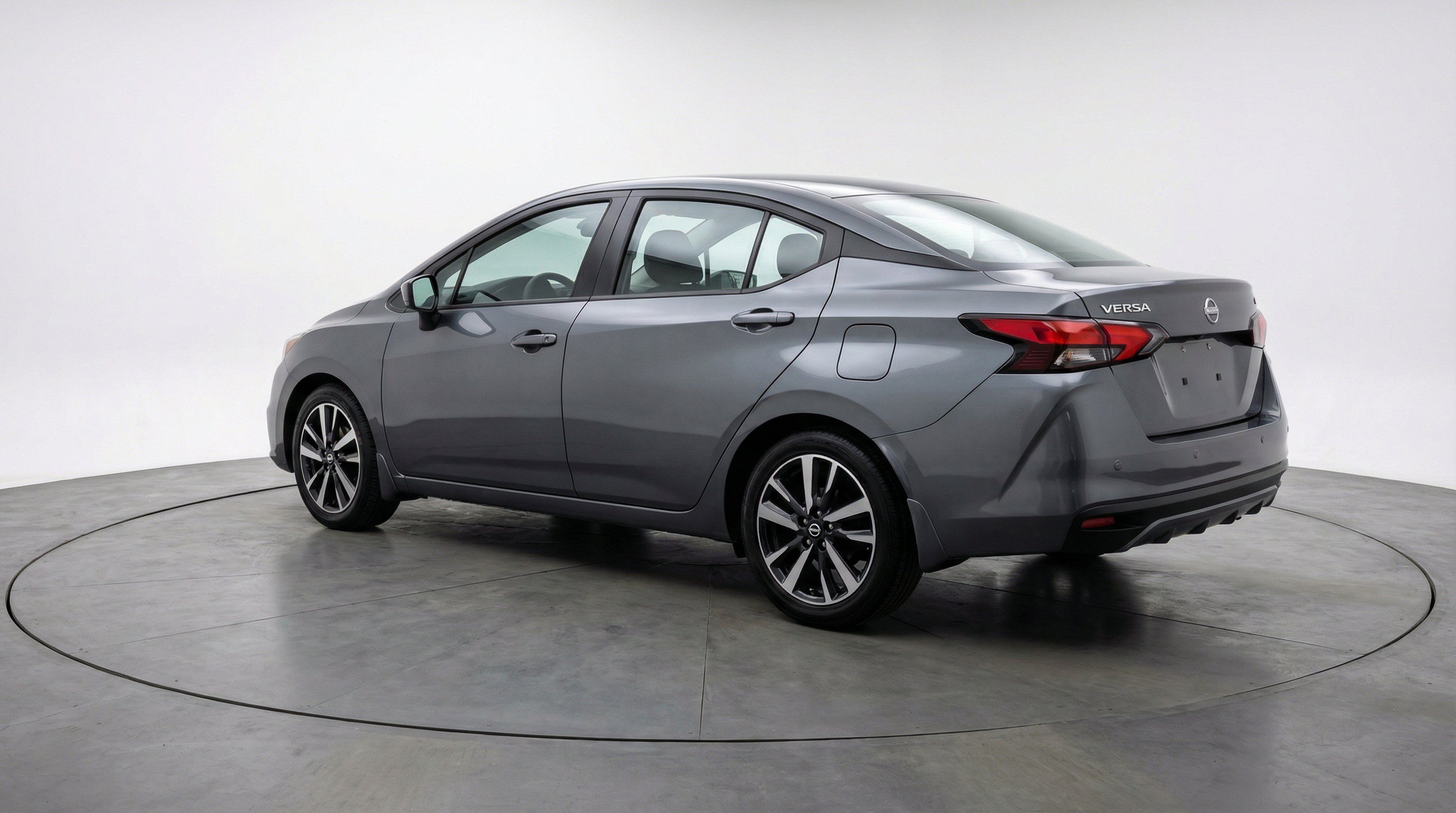 Used 2025 Nissan Versa SV FWD image 6