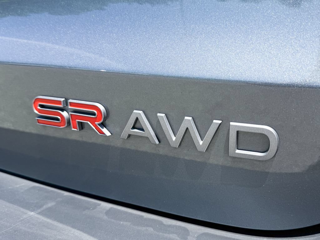 Certified 2025 Nissan Kicks SR w/ SR Premium Package AWD/4WD image 7