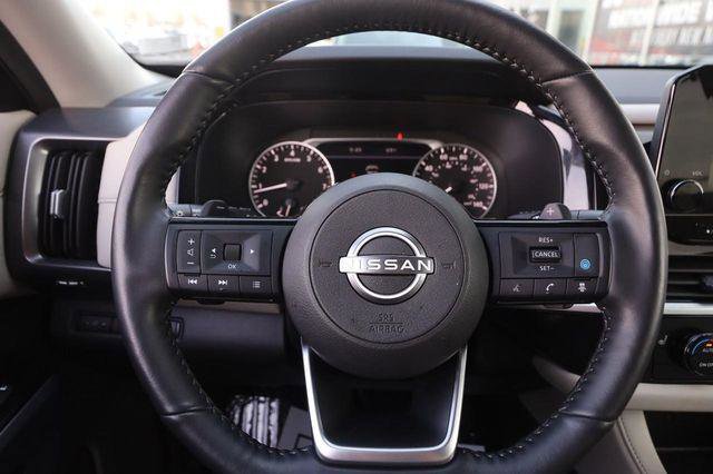 Used 2024 Nissan Pathfinder SL image 12