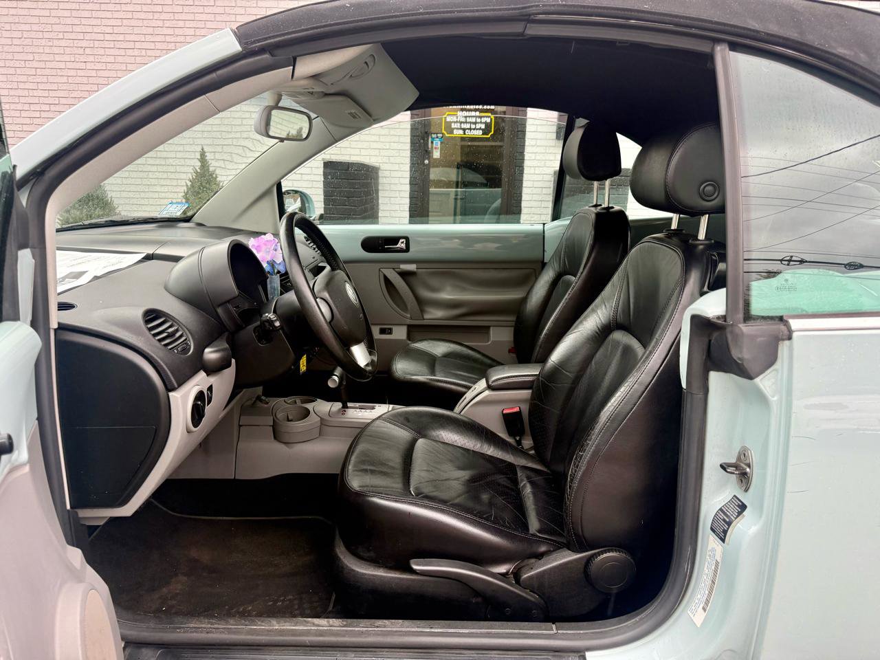 Used 2004 Volkswagen Beetle GLS FWD image 16