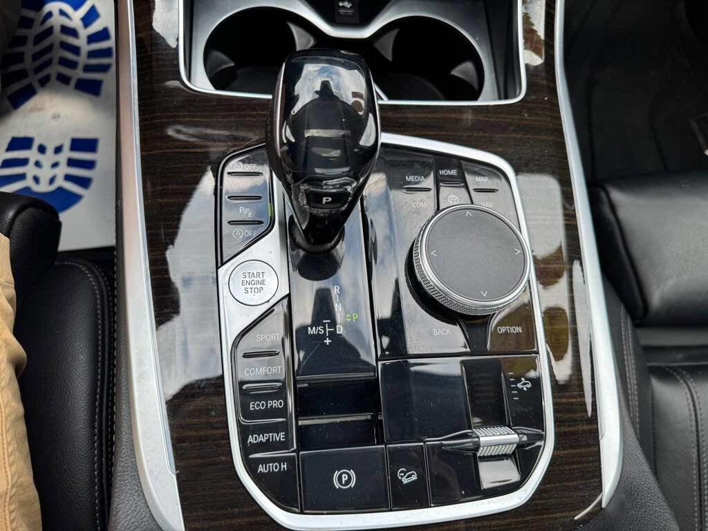 Used 2020 BMW X7 xDrive40i w/ Cold Weather Package image 29