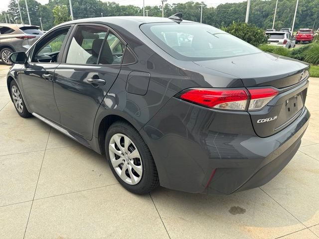 Used 2024 Toyota Corolla LE FWD image 5