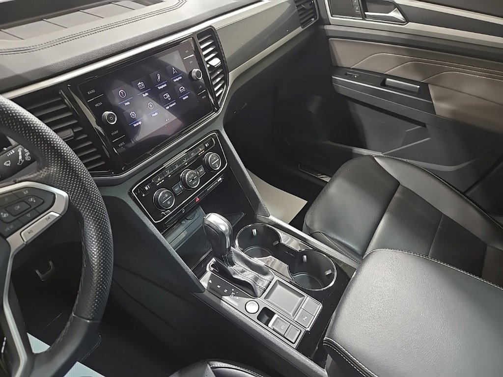 Used 2021 Volkswagen Atlas SEL R-Line image 11