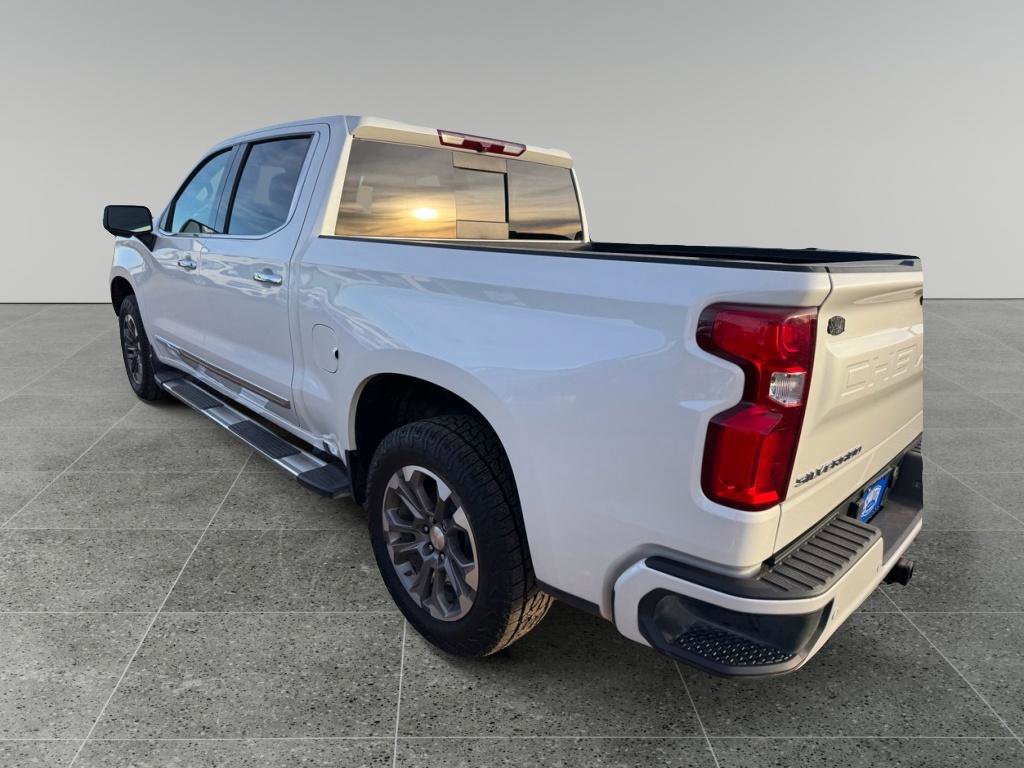 Used 2023 Chevrolet Silverado 1500 High Country w/ Z71 Off-Road Package image 7