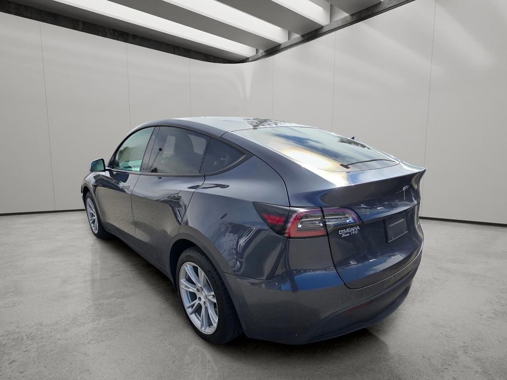 Used 2020 Tesla Model Y Long Range image 19