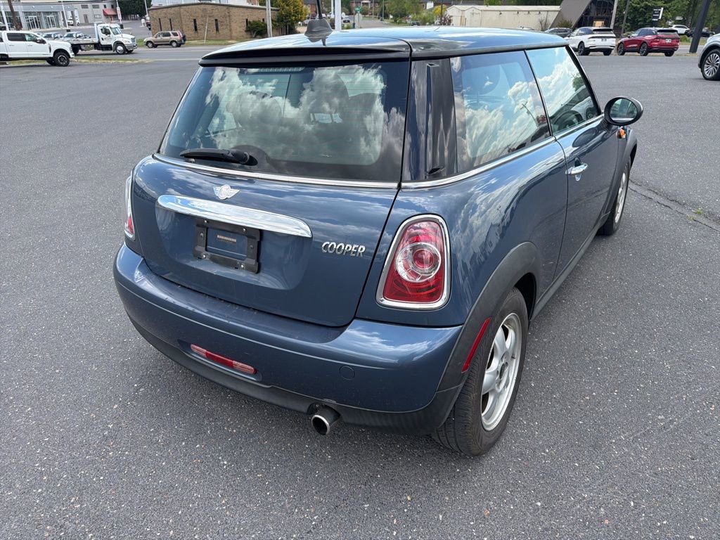 Used 2011 MINI Cooper Hardtop FWD image 5