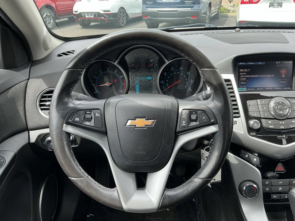 Used 2014 Chevrolet Cruze Eco w/ Enhanced Safety Package FWD image 24
