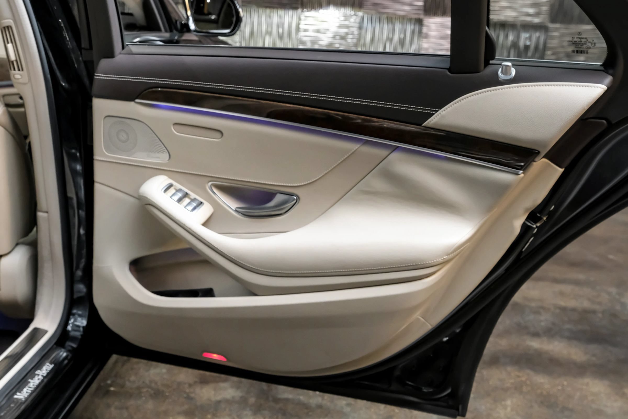 Used 2015 Mercedes-Benz S 550 Sedan image 49