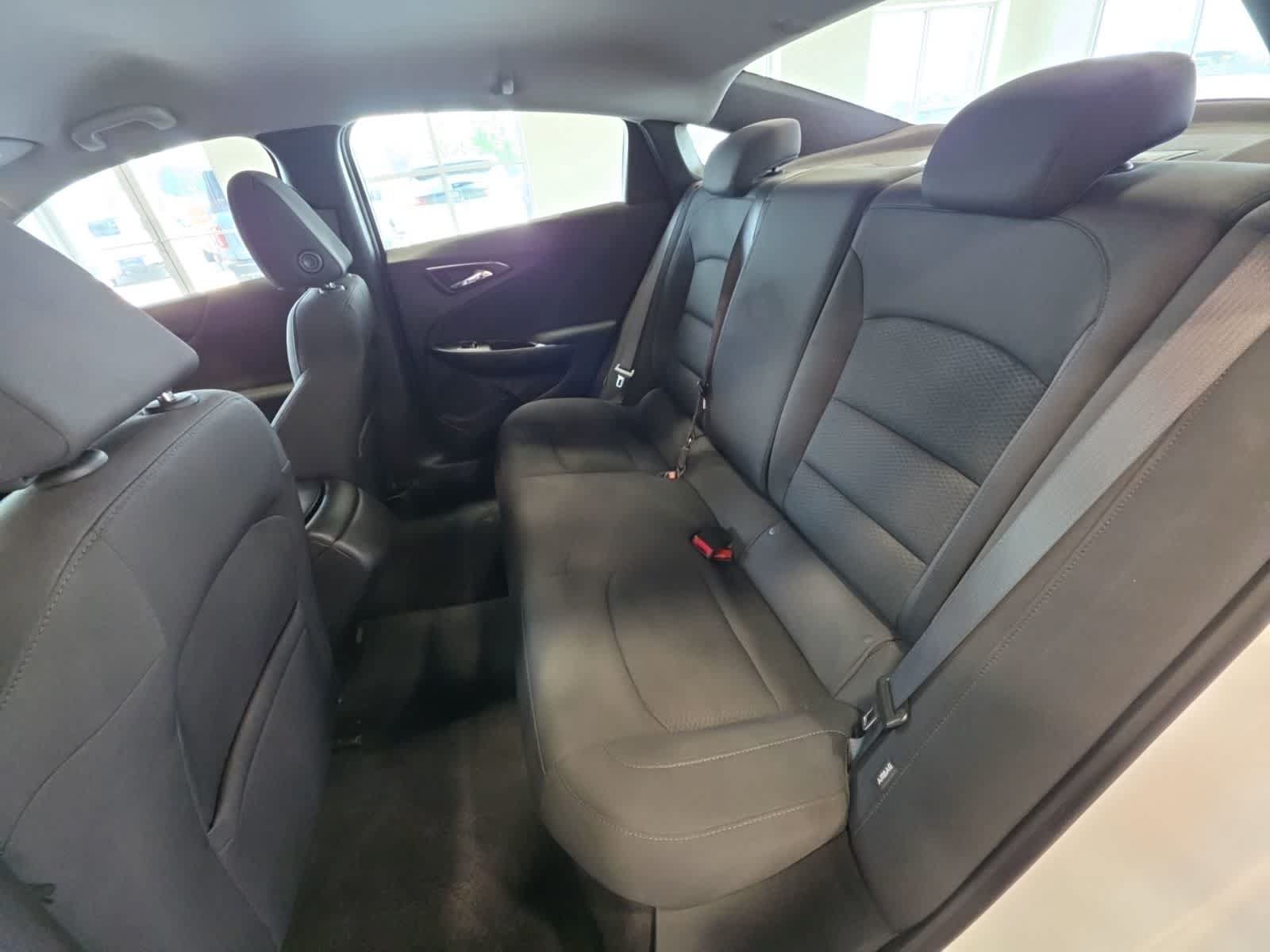 Used 2022 Chevrolet Malibu RS FWD image 27