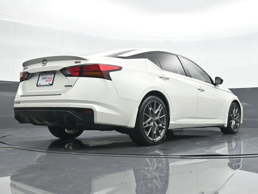 Used 2023 Nissan Altima 2.0 SR image 21