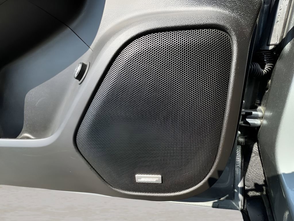 Certified 2023 GMC Acadia SLT w/ Trailering Package image 24