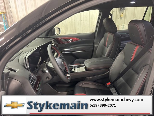 New 2026 Chevrolet Traverse RS w/ LPO, Floor Liner Package image 16