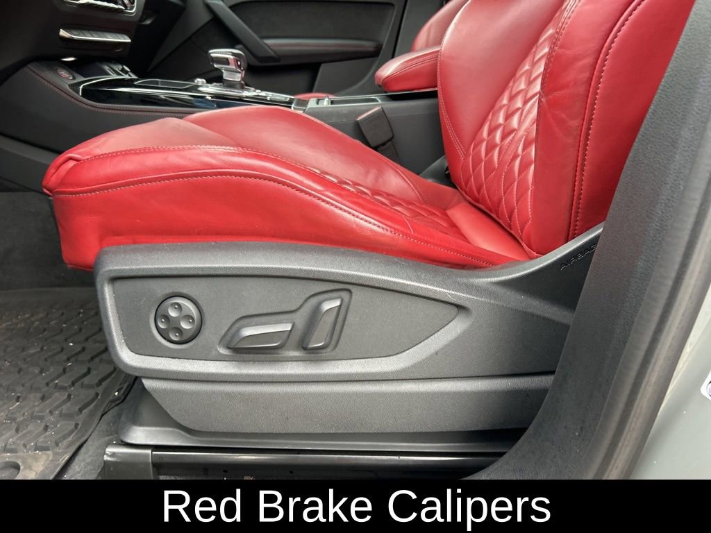 Used 2022 Audi SQ5 Premium Plus w/ Premium Plus Package image 16