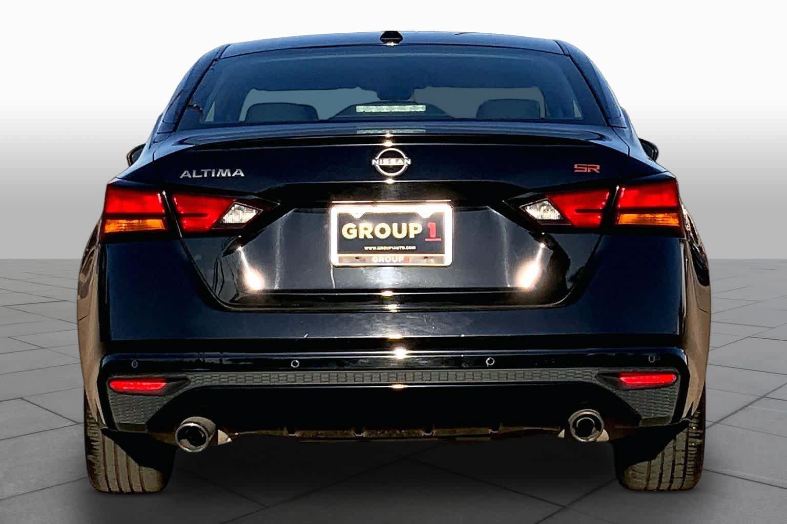 Used 2024 Nissan Altima 2.5 SR FWD image 5