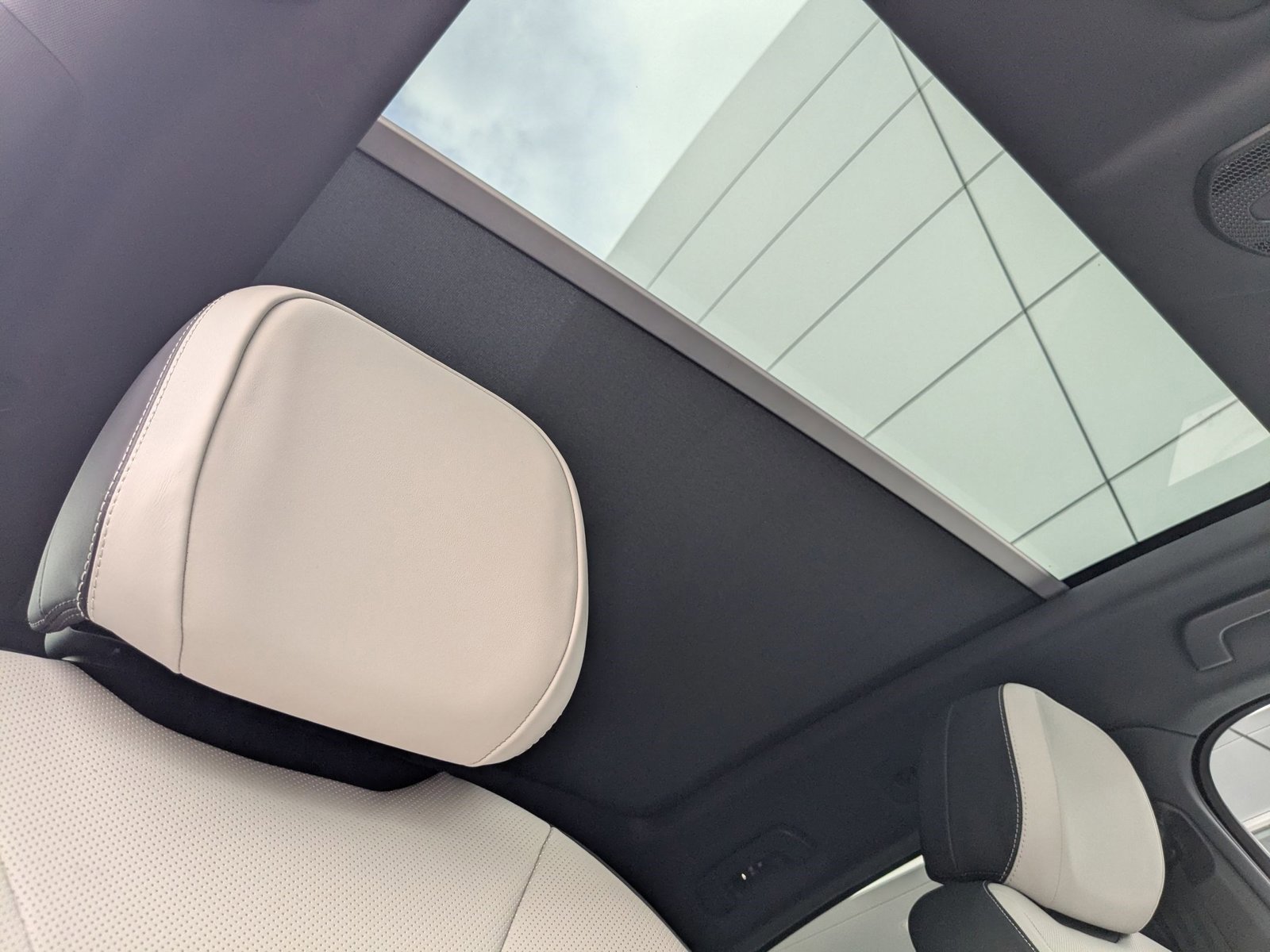 New 2026 Porsche Cayenne S image 28