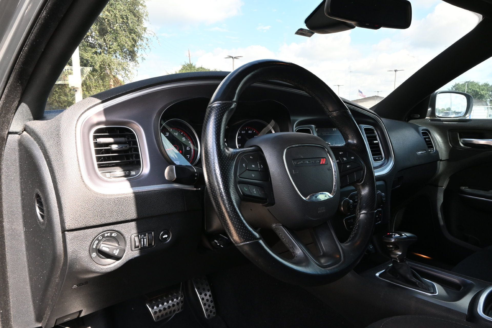 Used 2019 Dodge Charger GT w/ Navigation & Travel Group RWD image 16