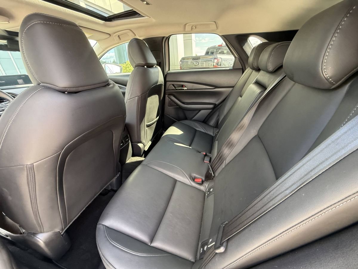 Used 2022 MAZDA CX-30 AWD 2.5 S w/ Preferred Package image 12