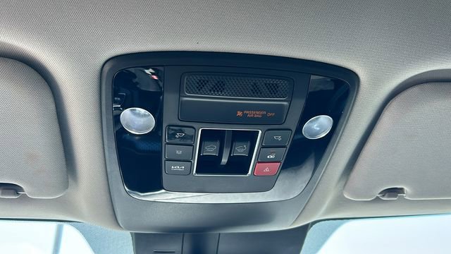 Used 2024 Kia Carnival SX Prestige FWD image 23