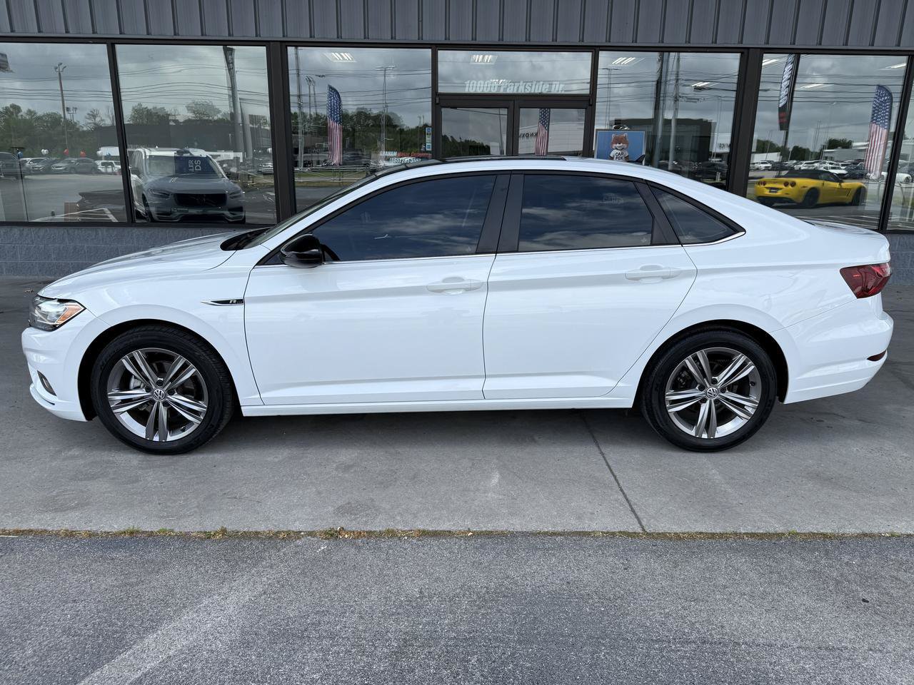 Used 2021 Volkswagen Jetta R-Line FWD image 8