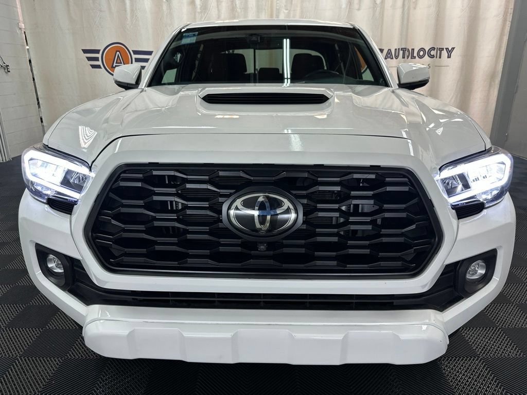 Used 2023 Toyota Tacoma TRD Sport w/ Advanced Technology Package AWD/4WD image 3