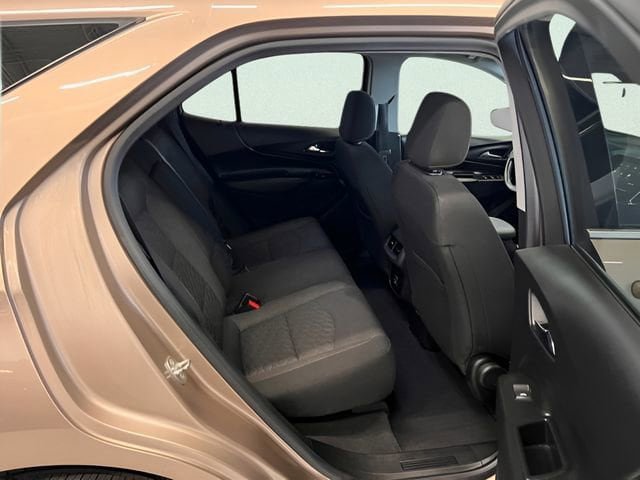 Used 2019 Chevrolet Equinox LT FWD image 12
