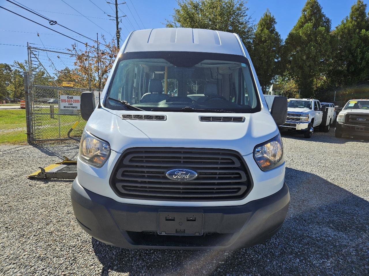 Used 2017 Ford Transit 350 XL image 2
