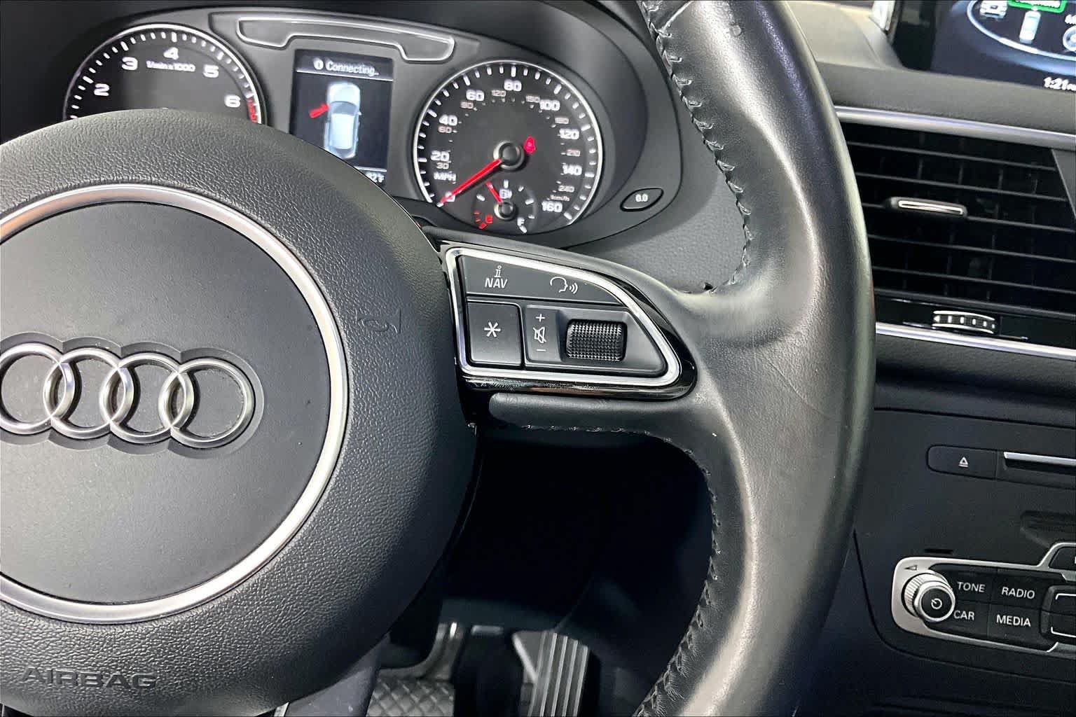 Used 2018 Audi Q3 2.0T Premium FWD image 23