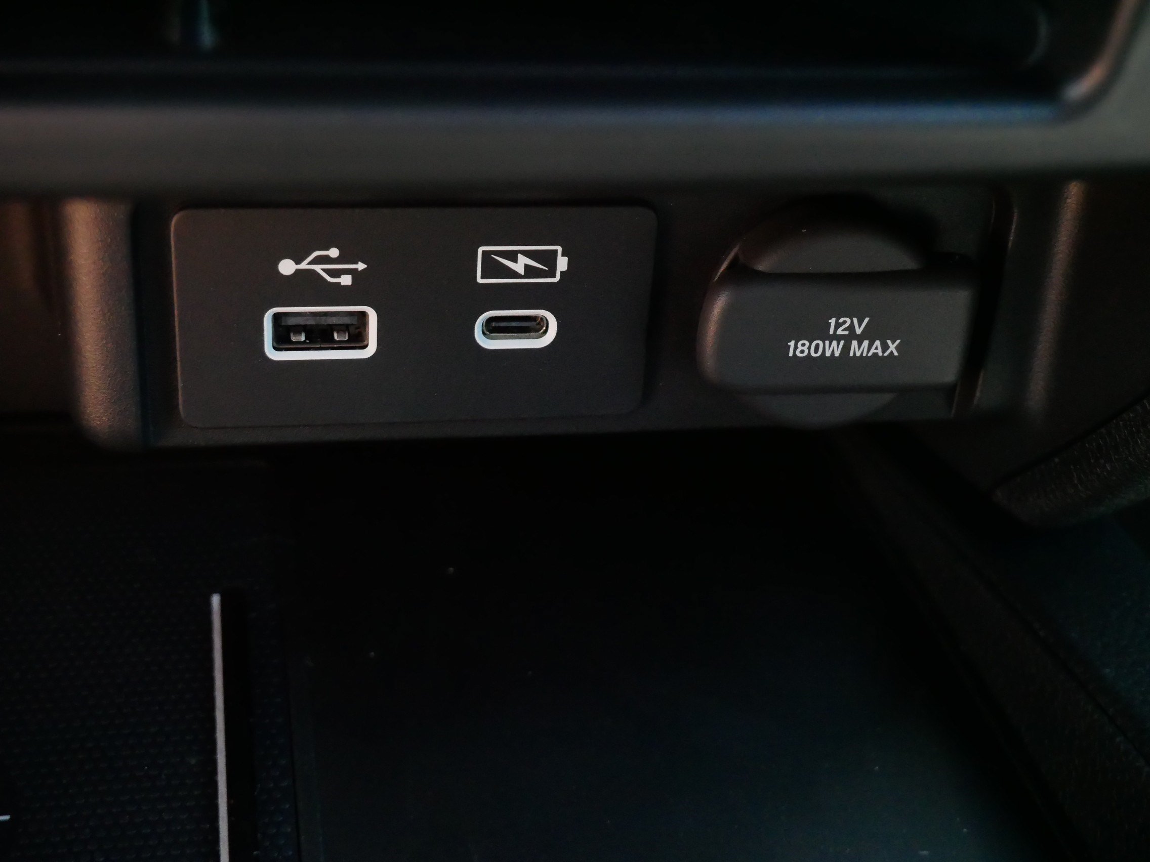 Used 2024 Honda Passport Black Edition image 30