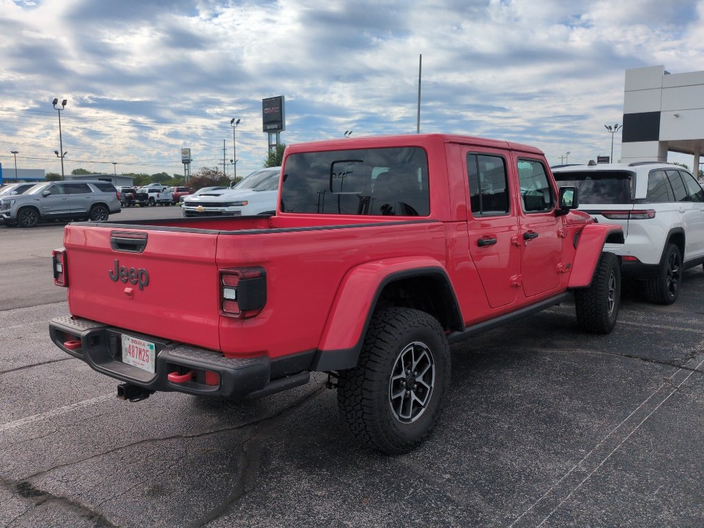 Used 2025 Jeep Gladiator Rubicon w/ Convenience Group AWD/4WD image 6