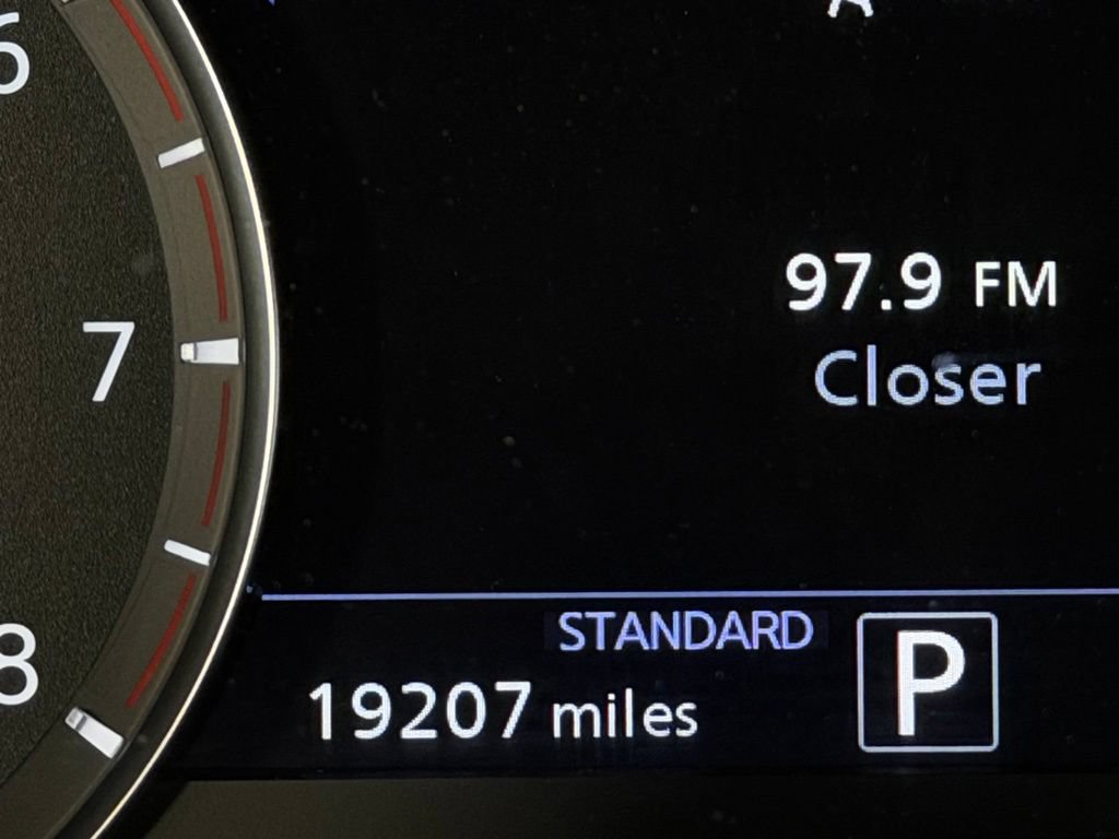 Used 2025 INFINITI QX50 Luxe AWD/4WD image 16