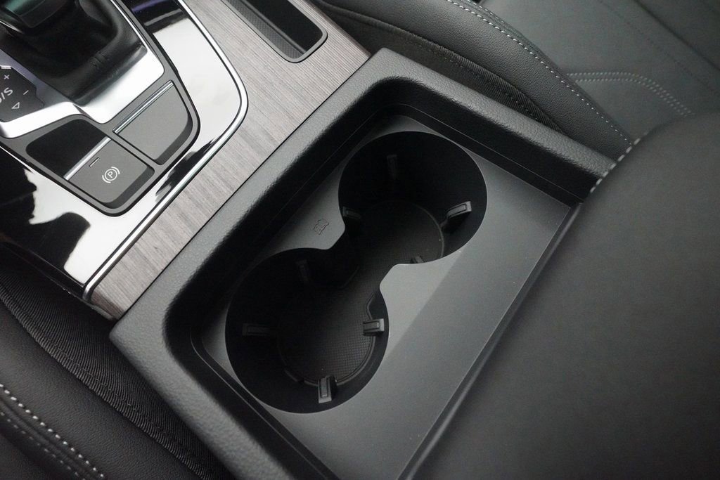 New 2025 Audi Q5 e Premium Plus image 17