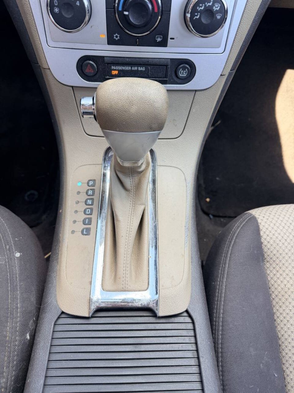 Used 2010 Chevrolet Malibu LS FWD image 16