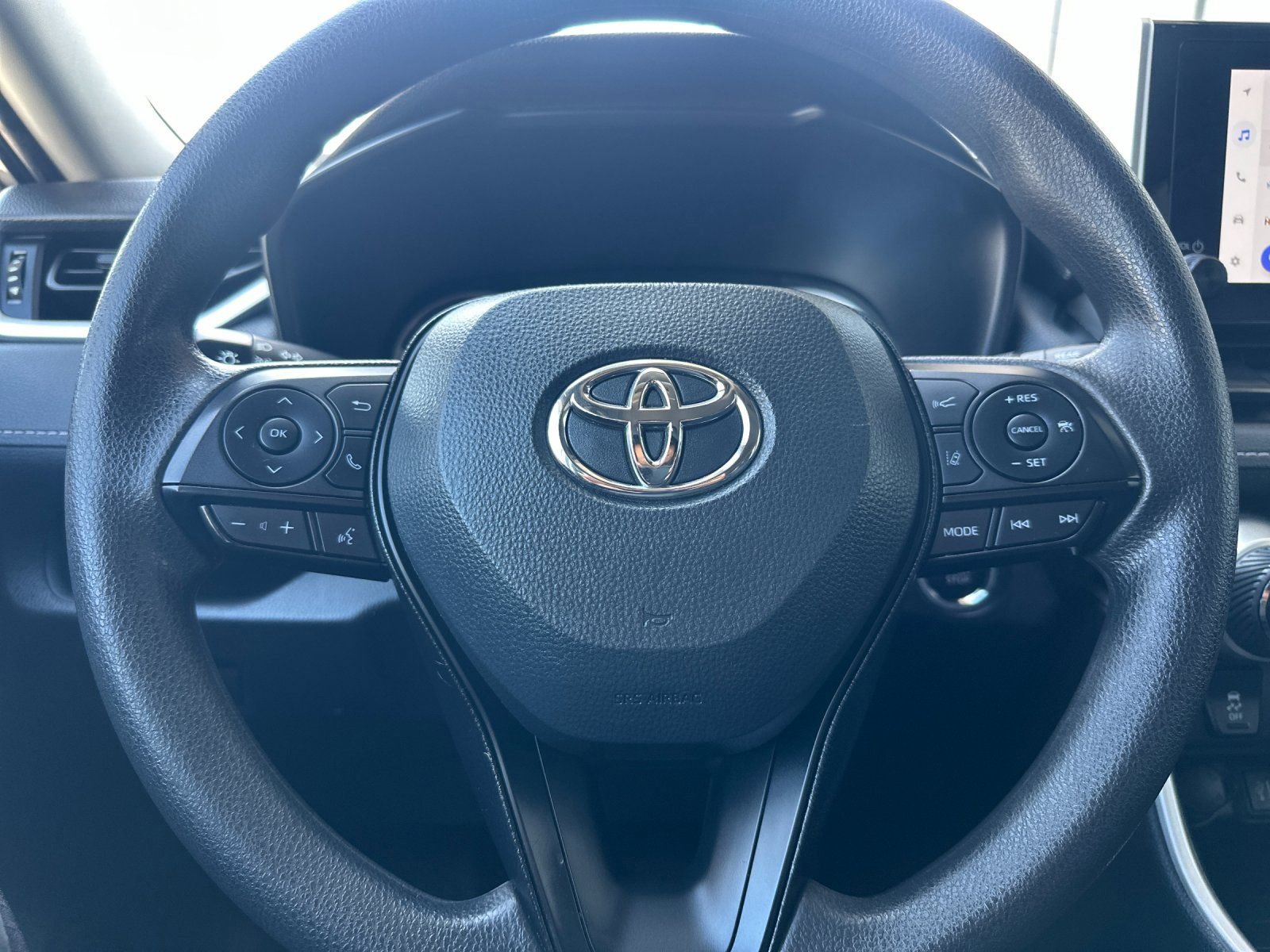 Used 2025 Toyota RAV4 XLE FWD image 22