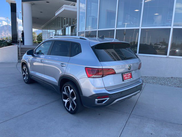 Used 2022 Volkswagen Taos SEL AWD/4WD image 3