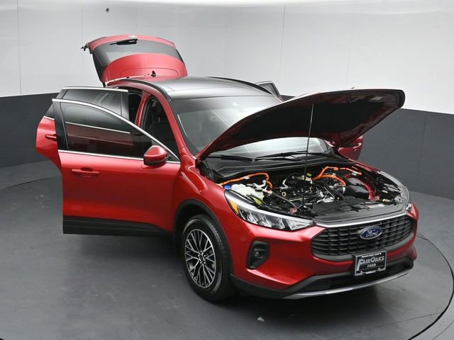 Used 2025 Ford Escape SE image 55