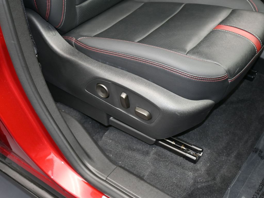 Used 2024 Chevrolet Traverse RS image 59