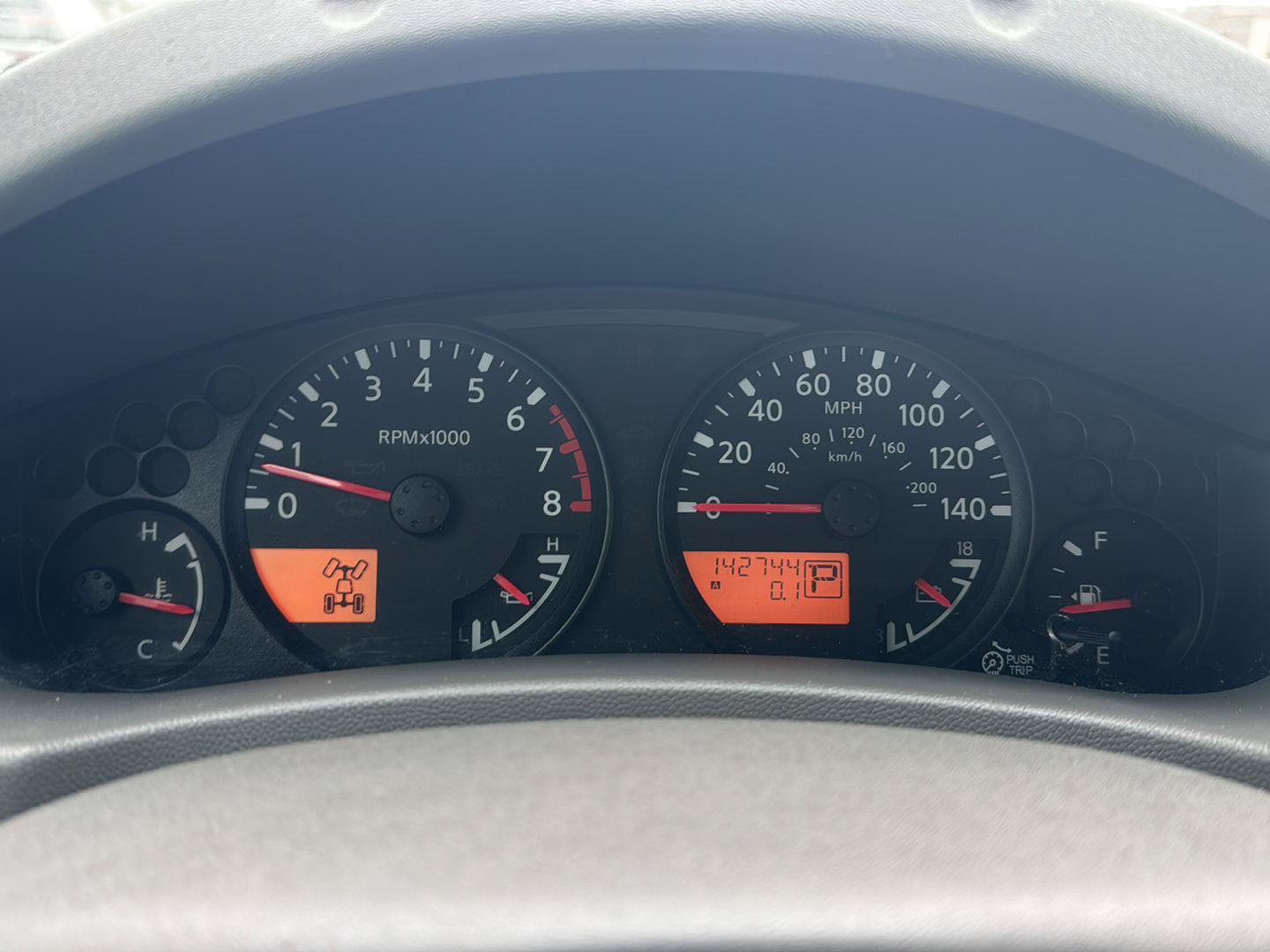 Used 2014 Nissan Frontier SV AWD/4WD image 17