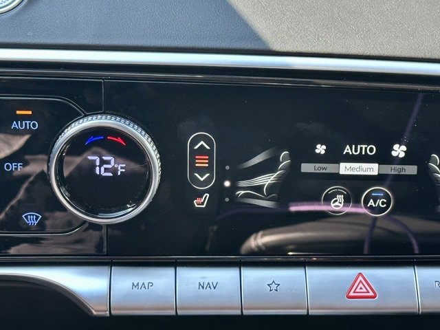 Used 2024 Genesis GV70 2.5T w/ Select Package image 32